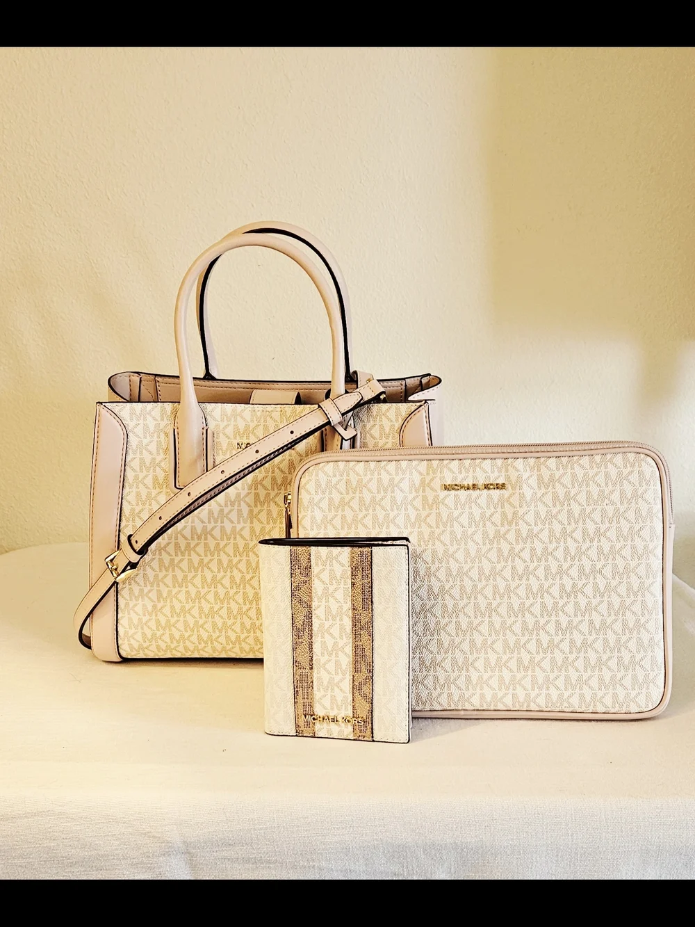 Michael Kors Blush and Cream Logo Satchel - Picture 3 of 11